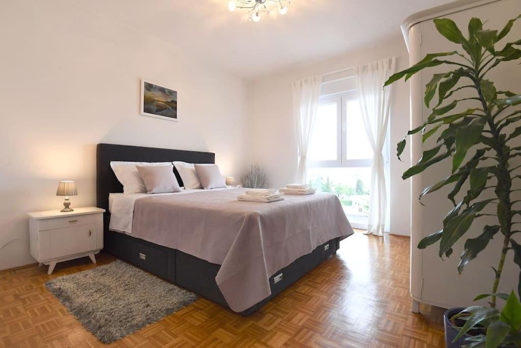 Apartman Ilijana Задар Екстериор снимка